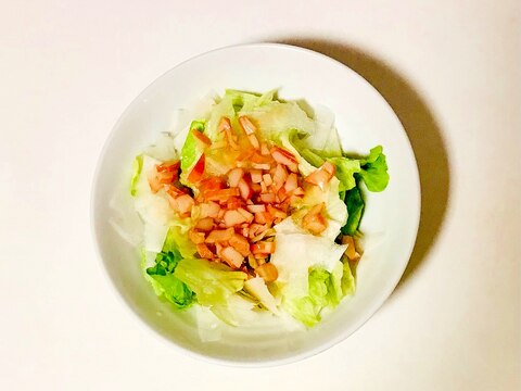 カニカマドレッシングの生野菜サラダ
